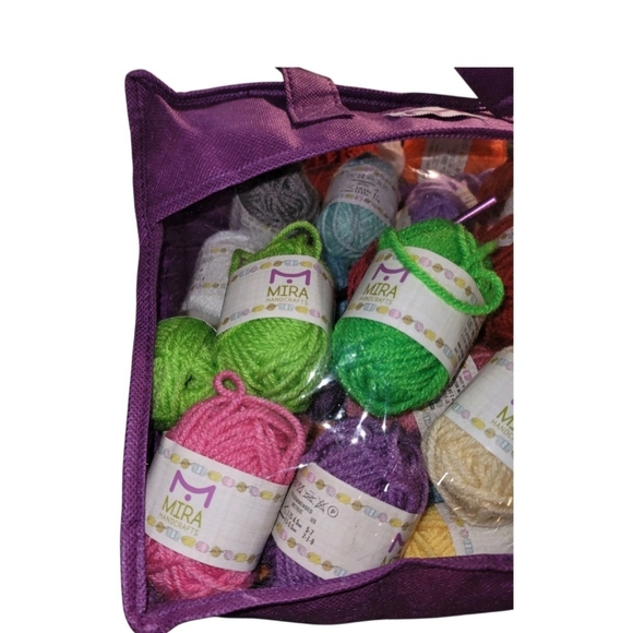Starter Set For Crochet Bag Of Yarn - Picture 2 of 4
